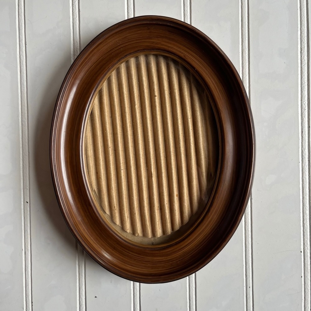 Vintage Oval Faux Wood Grain Picture Frame Brown Wall Hanging Glass 7x9
